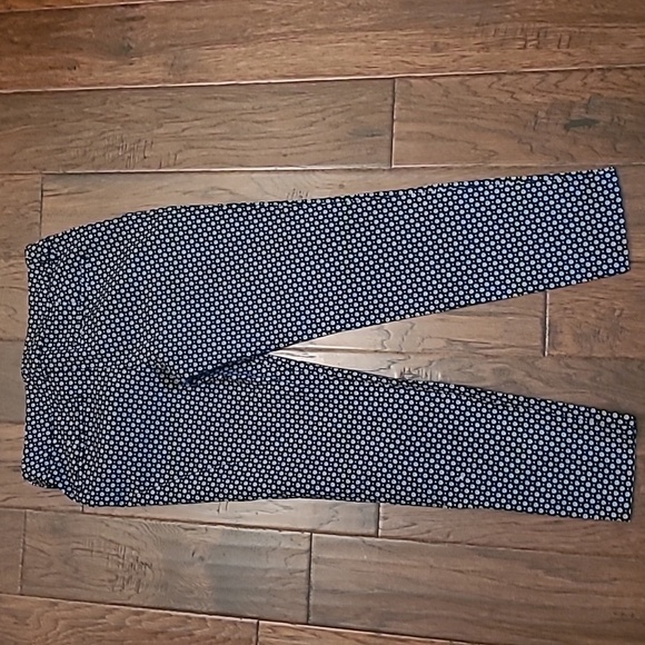 Old Navy women's Pixie Mid-Rise pants size 6 - Picture 3 of 10